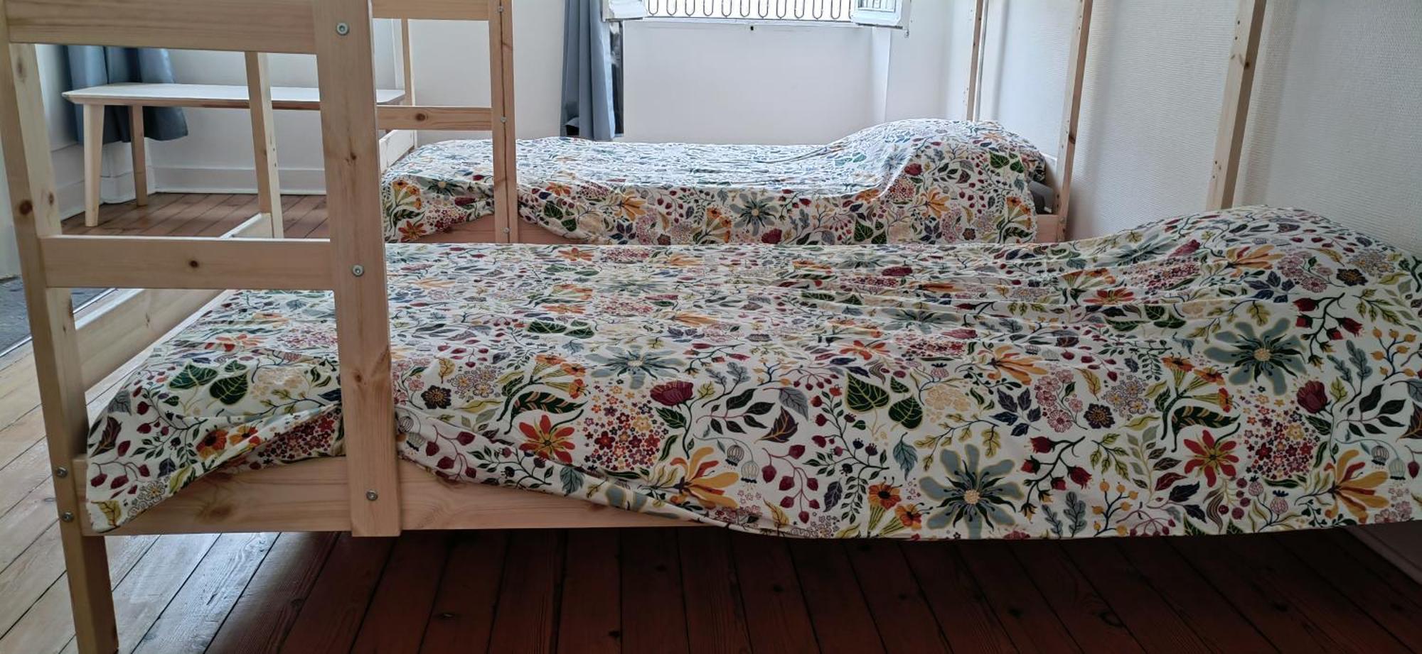 בורדו Bed In 6-Bed Mixed Dormitory Le Jardin Cafe מראה חיצוני תמונה